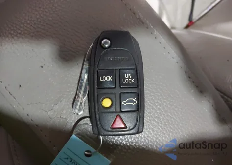 2005 Volvo Xc90 2.5T Awd z USA, uszkodzony, nr VIN YV1CZ592651195571